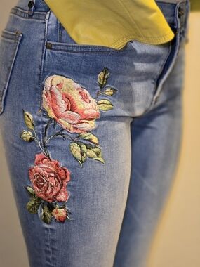 DRIFTWOOD Embroidered Floral Light Blue Women's Jeans